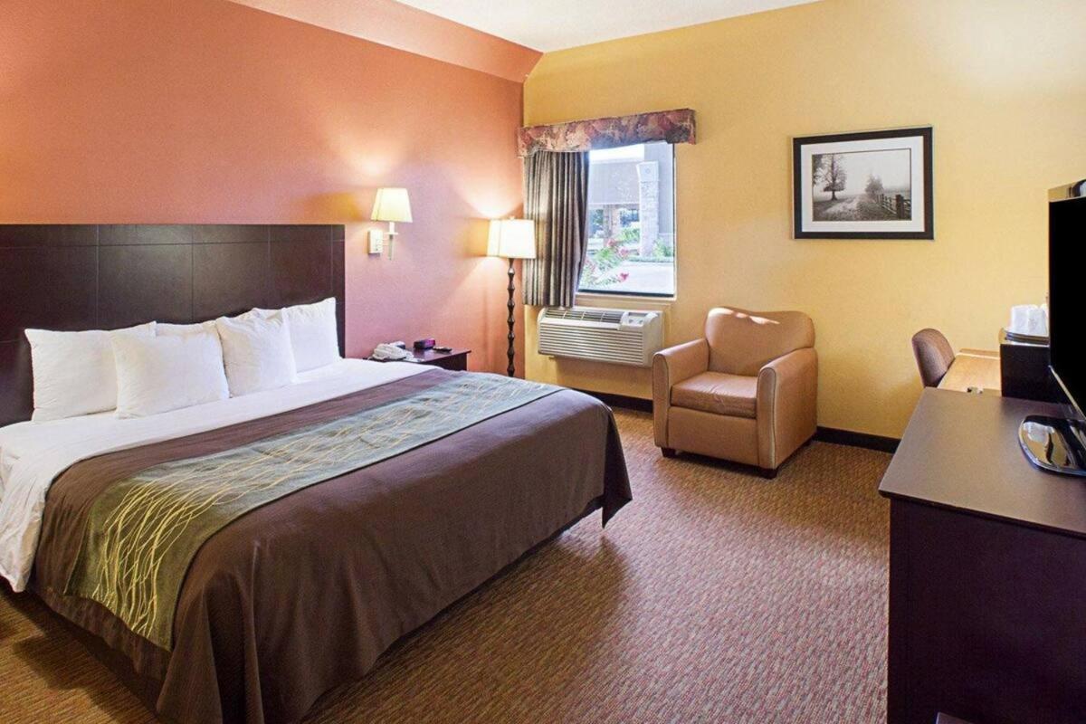 Shary Inn And Suites Мишен Экстерьер фото
