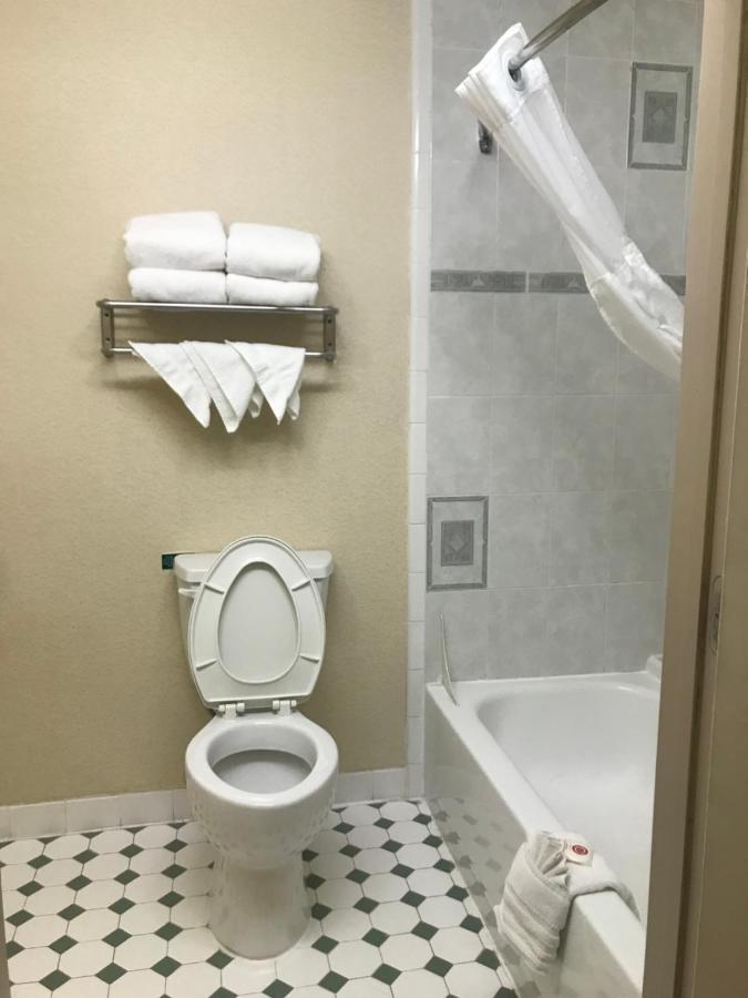 Shary Inn And Suites Мишен Номер фото